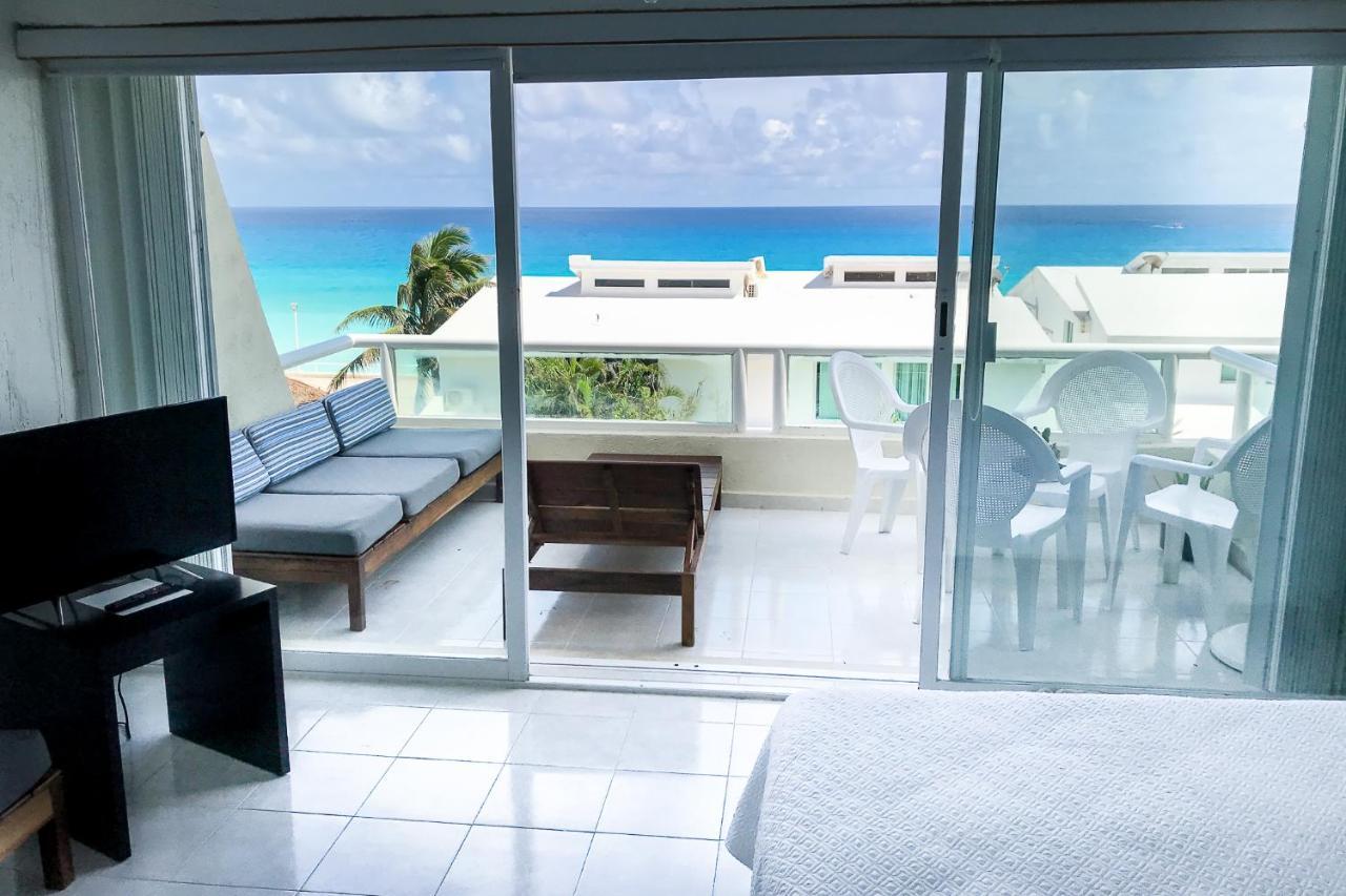 Apartment On The Beach With Terrace Ocean View, Brisas Cancun 01 By Beach & Ocean Apartments ภายนอก รูปภาพ