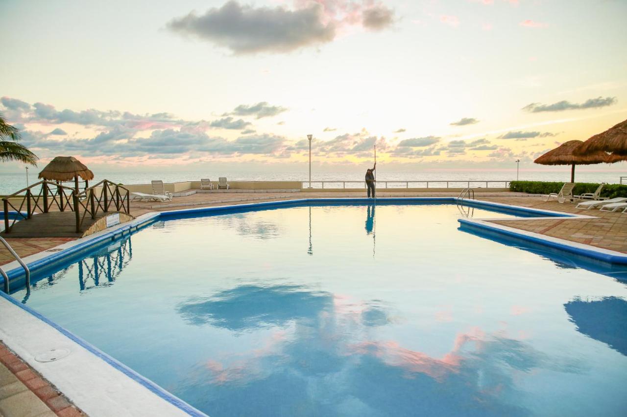 Apartment On The Beach With Terrace Ocean View, Brisas Cancun 01 By Beach & Ocean Apartments ภายนอก รูปภาพ